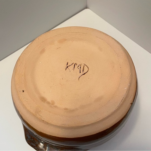 Handmade‎ Studio Art Pottery Bowl With Handles Artist Signed  4.75” X 3.5” - Picture 8 of 8